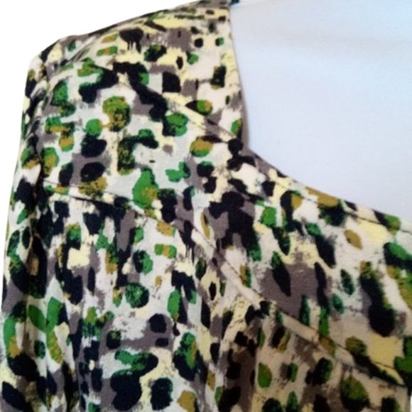 Green White Long Sleeve Tunic Top Size 2X 3X  NEW NWT - Picture 2 of 4